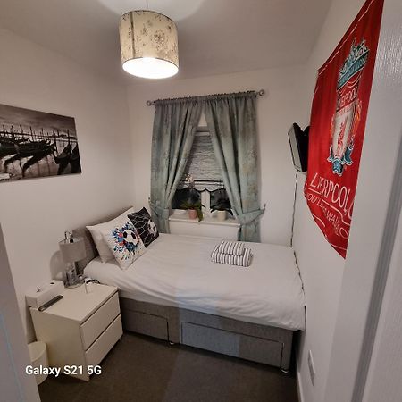 Liverpool Anfield Habitación foto